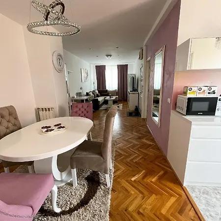 Elegant Escape Apartment Belgrade Exterior photo